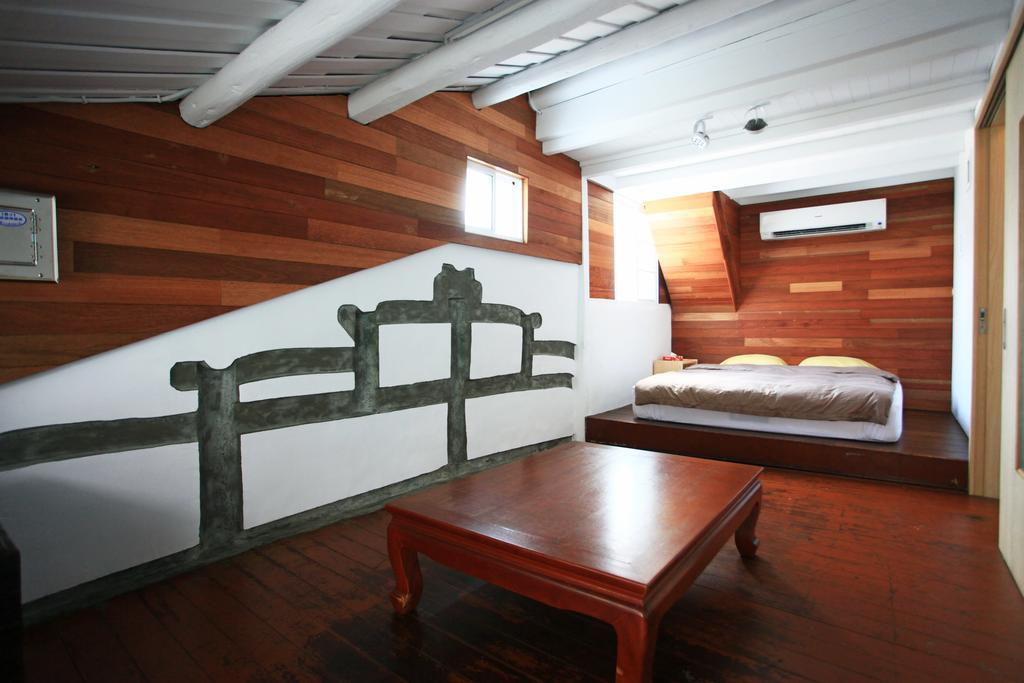 Sugozen Apartment Тайнан Екстериор снимка